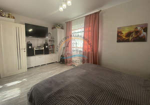 3-к квартира, вторичка, 103м2, 3/5 этаж