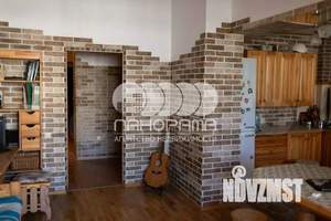 3-к квартира, вторичка, 114м2, 8/8 этаж