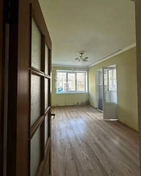 3-к квартира, вторичка, 52м2, 1/5 этаж