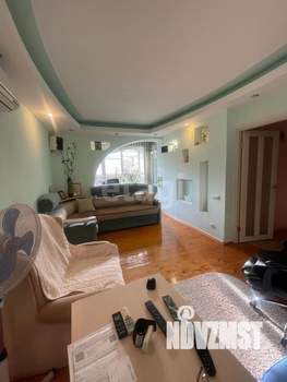 2-к квартира, вторичка, 57м2, 1/6 этаж