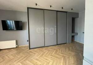 Студия квартира, вторичка, 42м2, 10/10 этаж