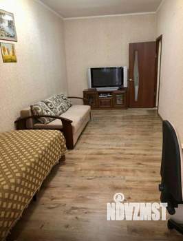 2-к квартира, вторичка, 65м2, 1/3 этаж