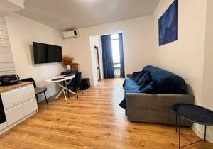 2-к квартира, вторичка, 91м2, 8/17 этаж