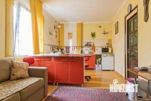 3-к квартира, вторичка, 106м2, 2/2 этаж