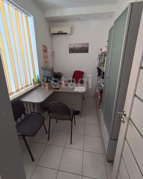 4-к квартира, вторичка, 144м2, 1/6 этаж