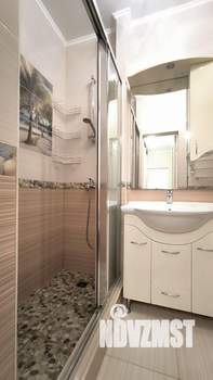 2-к квартира, вторичка, 52м2, 1/9 этаж