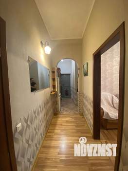 2-к квартира, вторичка, 60м2, 1/4 этаж