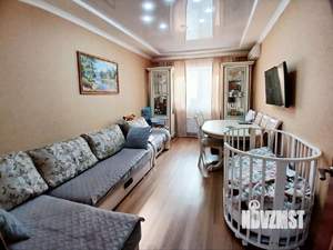 2-к квартира, вторичка, 56м2, 1/4 этаж