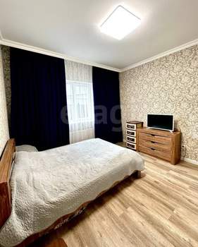 3-к квартира, вторичка, 92м2, 1/3 этаж