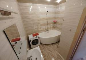 2-к квартира, вторичка, 61м2, 1/9 этаж