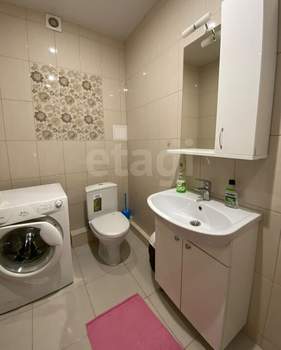 1-к квартира, вторичка, 42м2, 9/9 этаж