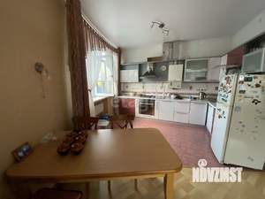 2-к квартира, вторичка, 61м2, 5/5 этаж