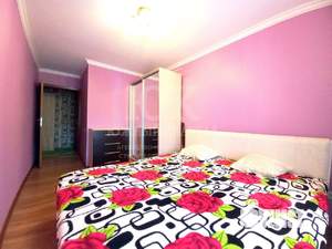 2-к квартира, вторичка, 53м2, 1/9 этаж