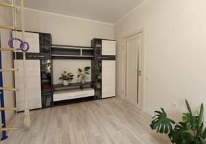 2-к квартира, вторичка, 52м2, 1/9 этаж