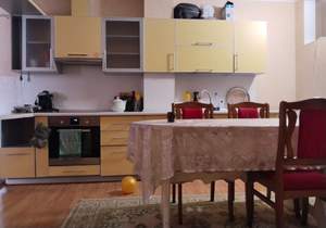 2-к квартира, вторичка, 68м2, 1/12 этаж