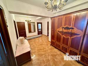 3-к квартира, вторичка, 114м2, 5/8 этаж