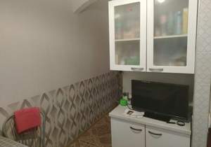 2-к квартира, вторичка, 60м2, 1/4 этаж