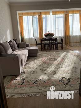 3-к квартира, вторичка, 90м2, 3/3 этаж