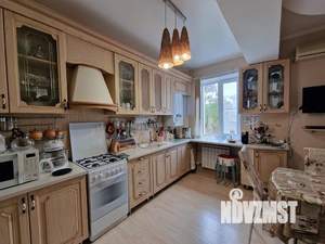 2-к квартира, вторичка, 74м2, 1/6 этаж