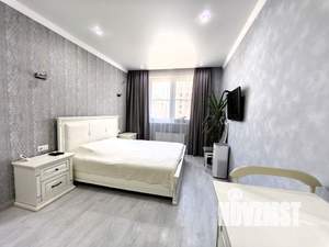 2-к квартира, вторичка, 63м2, 10/17 этаж