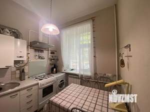 2-к квартира, вторичка, 60м2, 1/4 этаж