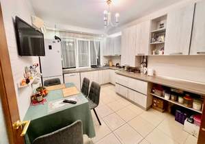 2-к квартира, вторичка, 77м2, 8/9 этаж