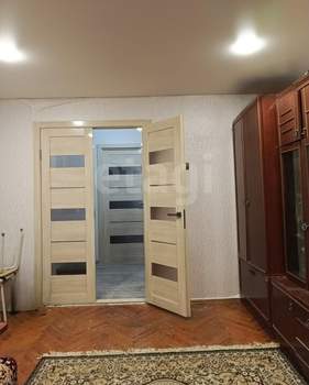 3-к квартира, вторичка, 60м2, 1/5 этаж