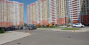 2-к квартира, вторичка, 62м2, 1/18 этаж