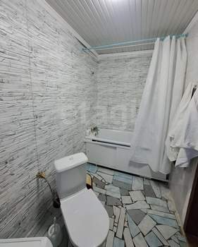 4-к квартира, вторичка, 92м2, 1/1 этаж