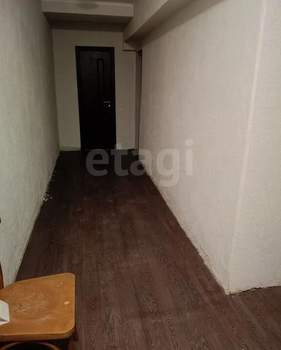 2-к квартира, вторичка, 63м2, 1/8 этаж