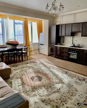 2-к квартира, вторичка, 90м2, 3/3 этаж