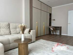 2-к квартира, вторичка, 72м2, 10/11 этаж