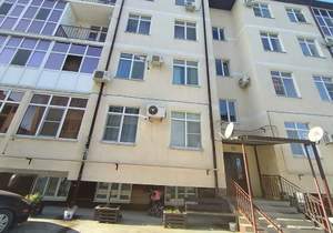 2-к квартира, вторичка, 63м2, 1/4 этаж