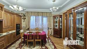4-к квартира, вторичка, 154м2, 3/7 этаж
