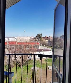 2-к квартира, вторичка, 60м2, 3/3 этаж