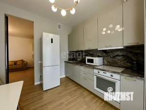 2-к квартира, вторичка, 64м2, 1/7 этаж