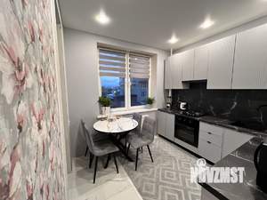 2-к квартира, вторичка, 52м2, 6/13 этаж