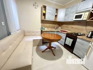2-к квартира, вторичка, 53м2, 9/17 этаж