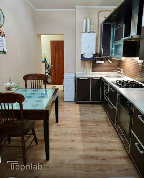 2-к квартира, вторичка, 65м2, 1/3 этаж