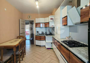 3-к квартира, вторичка, 81м2, 6/6 этаж