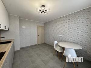 2-к квартира, вторичка, 63м2, 9/16 этаж