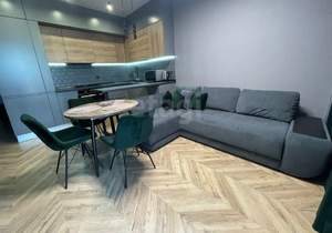 Студия квартира, вторичка, 42м2, 10/10 этаж