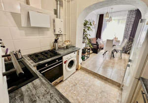 4-к квартира, вторичка, 80м2, 2/5 этаж