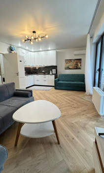 Студия квартира, вторичка, 47м2, 3/7 этаж