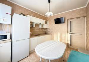 2-к квартира, вторичка, 50м2, 8/13 этаж
