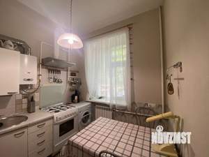 3-к квартира, вторичка, 61м2, 1/5 этаж