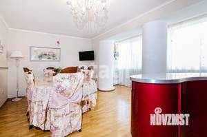 4-к квартира, вторичка, 151м2, 5/9 этаж