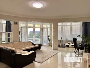 3-к квартира, вторичка, 130м2, 7/10 этаж