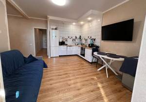 2-к квартира, вторичка, 91м2, 8/17 этаж