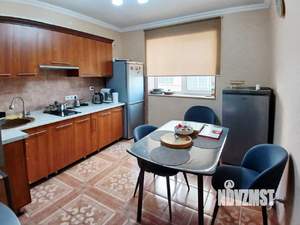 2-к квартира, вторичка, 56м2, 1/4 этаж